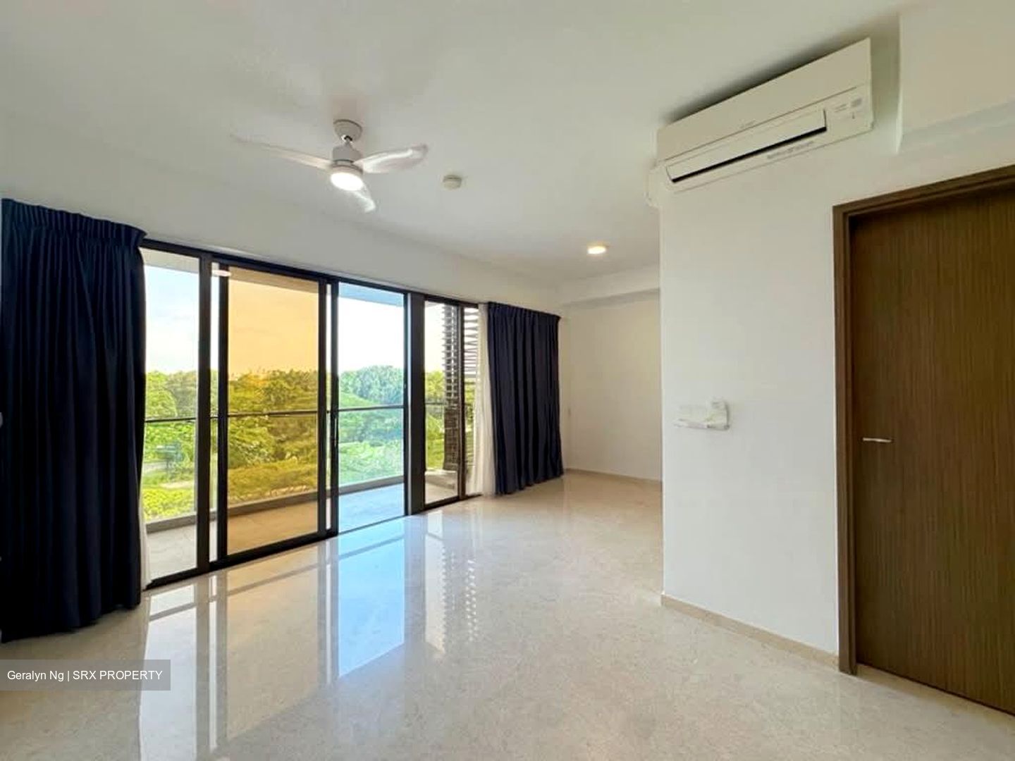 Seaside Residences (D15), Apartment #562760261